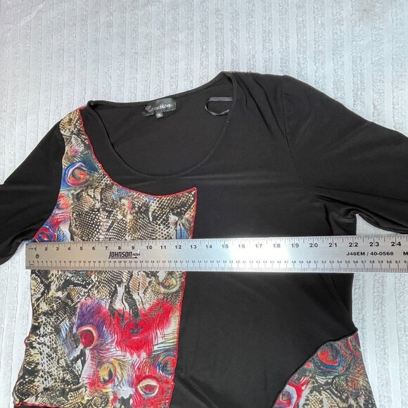 Creation Womens 3/4 Sleeve Tunic Top XXL Red Peacock Feathers Asymmetric Hem - Picture 8 of 8